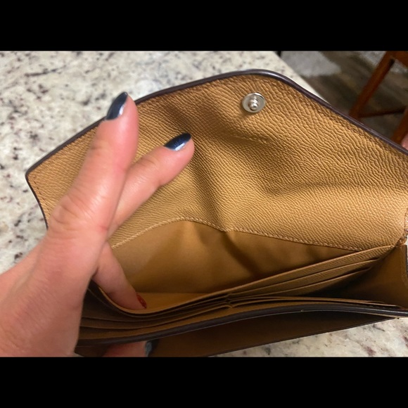 Authentic coach large wallet women’s - Picture 14 of 16